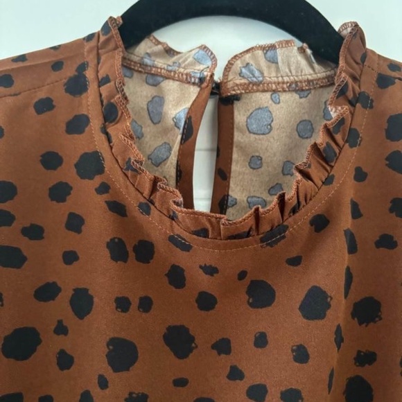 NWOT- Dalmatian Print Peplum Blouse - Picture 4 of 6